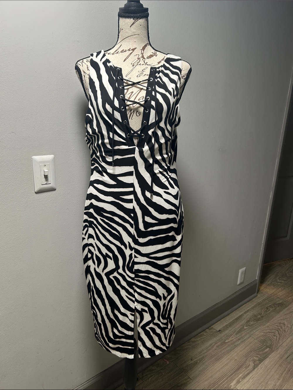 White House Black Market Zebra-Print Lace-Up Midi Dress - Black & White